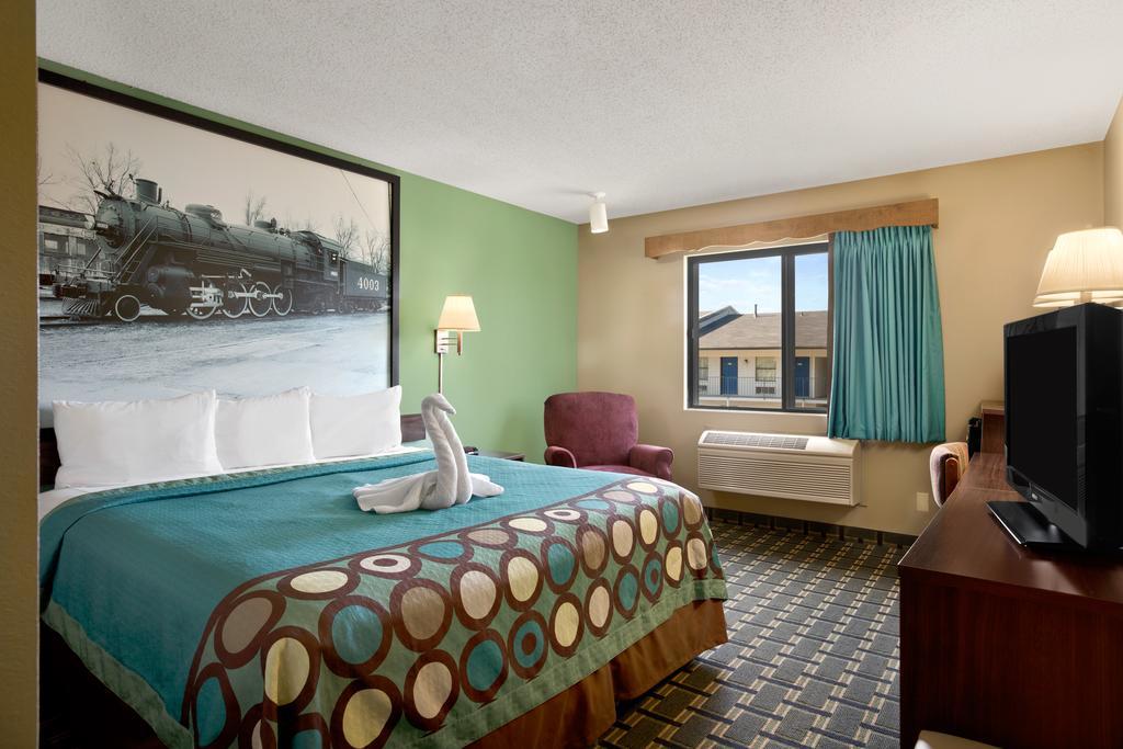 Super 8 By Wyndham Russellville Zewnętrze zdjęcie
