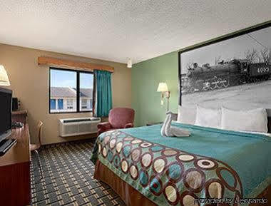 Super 8 By Wyndham Russellville Zewnętrze zdjęcie